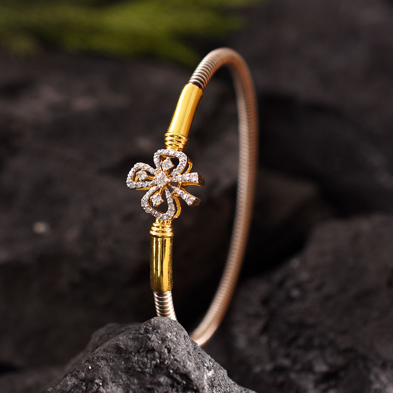 Diamond Noa image 25