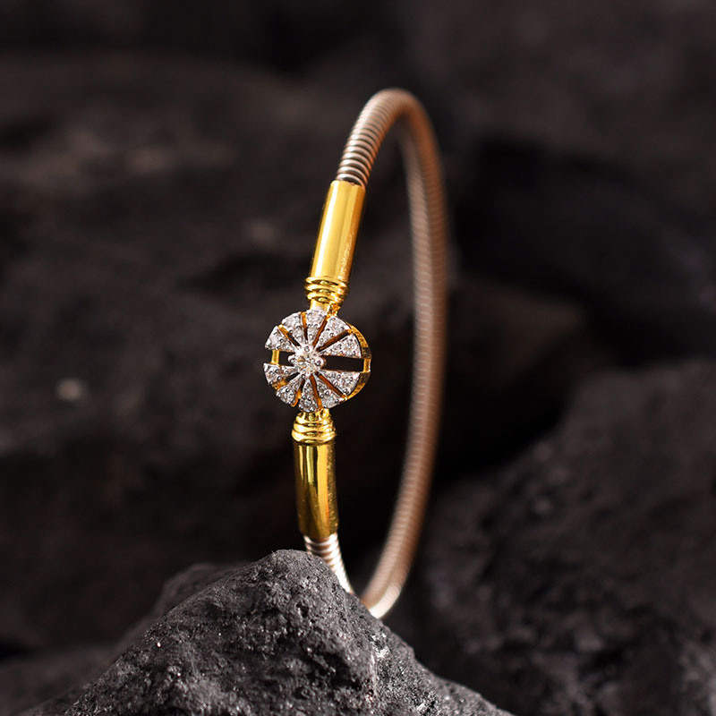 Diamond Noa image 26