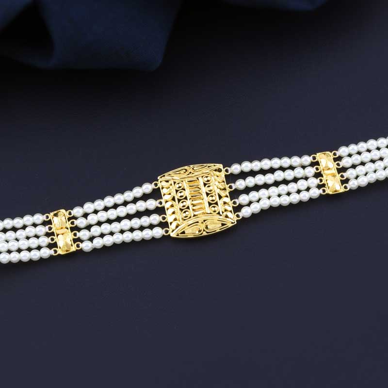 Pearl Choker image 49