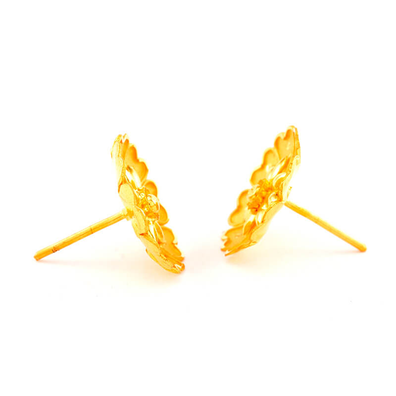 Ear-tops
