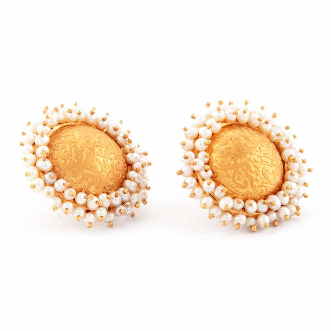 Ear-tops