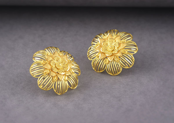 Eartops & Earrings image 89