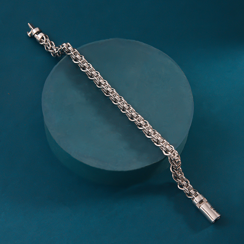 Platinum jewellery 13