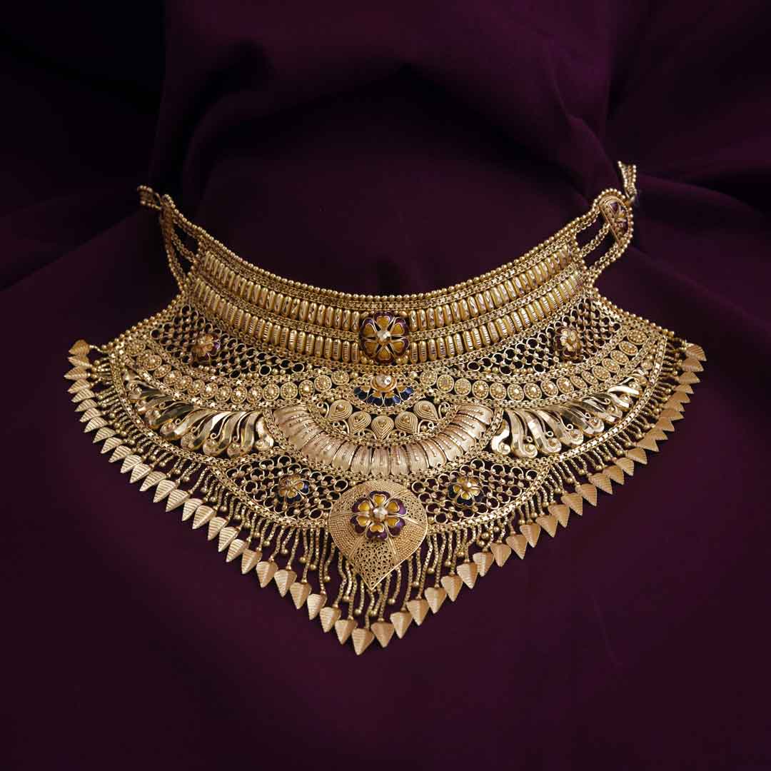 https://shyamsundarco.com/images/online_jewellery/new/cheek/2.jpg?v=2802202488